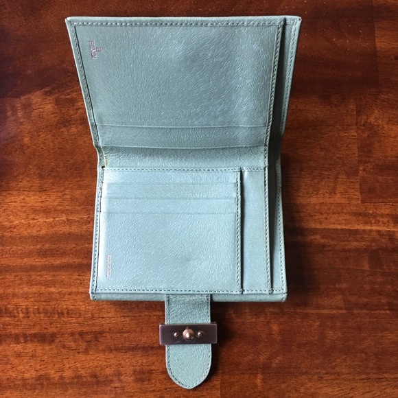Authentic leather Fendi wallet - Picture 3 of 6